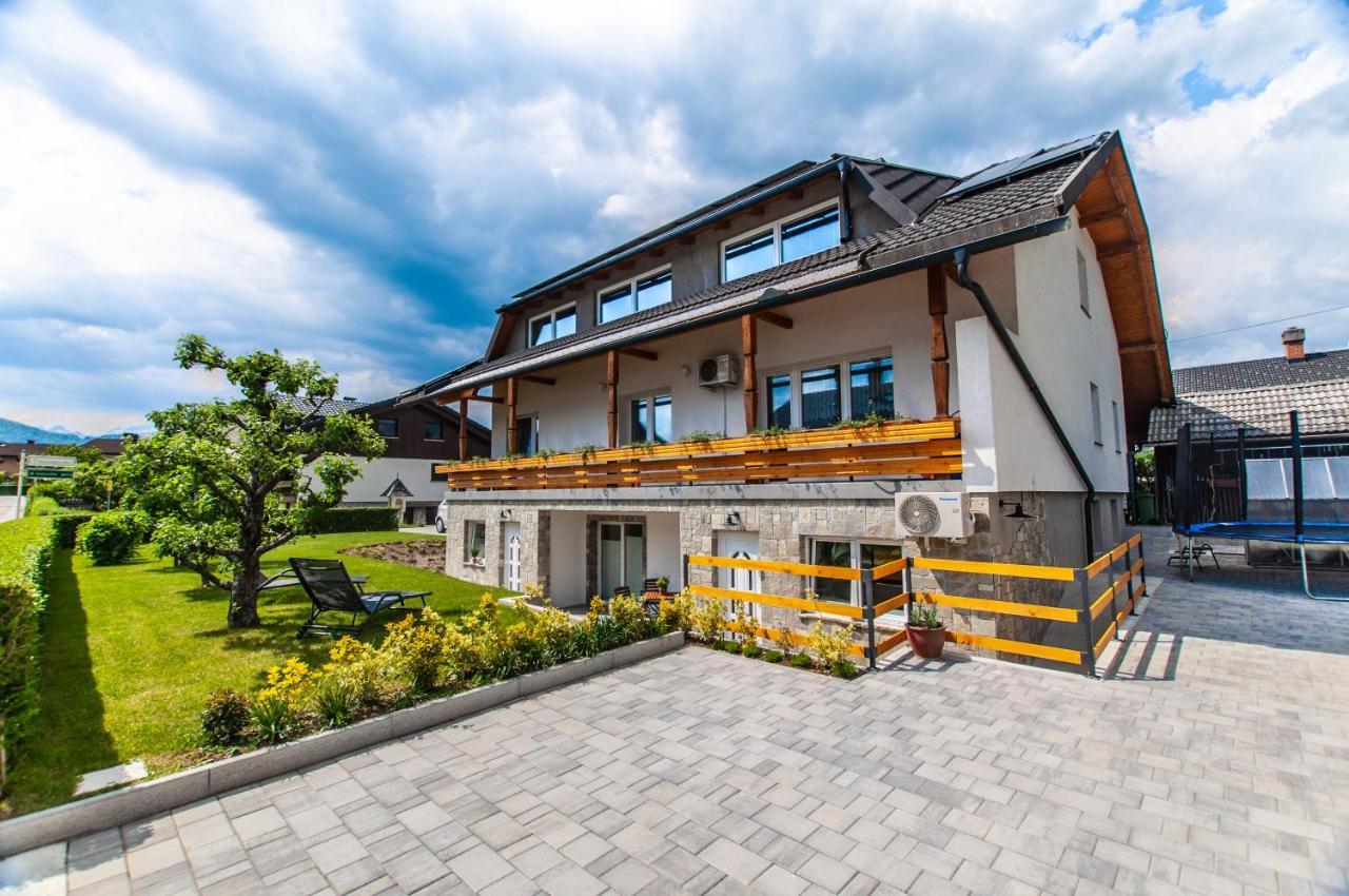 Apartments Ursus 블레드 외부 사진